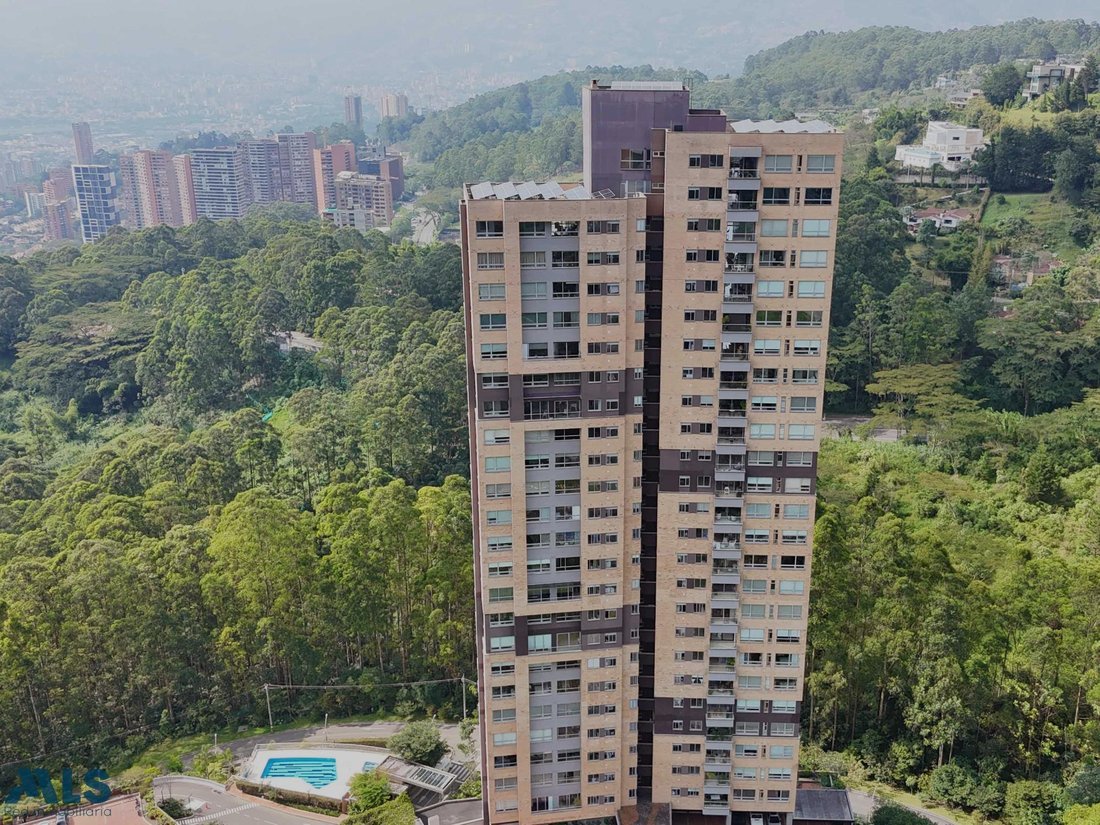 Apartment in Medellín, Antioquia, Colombia 1 - 17274840