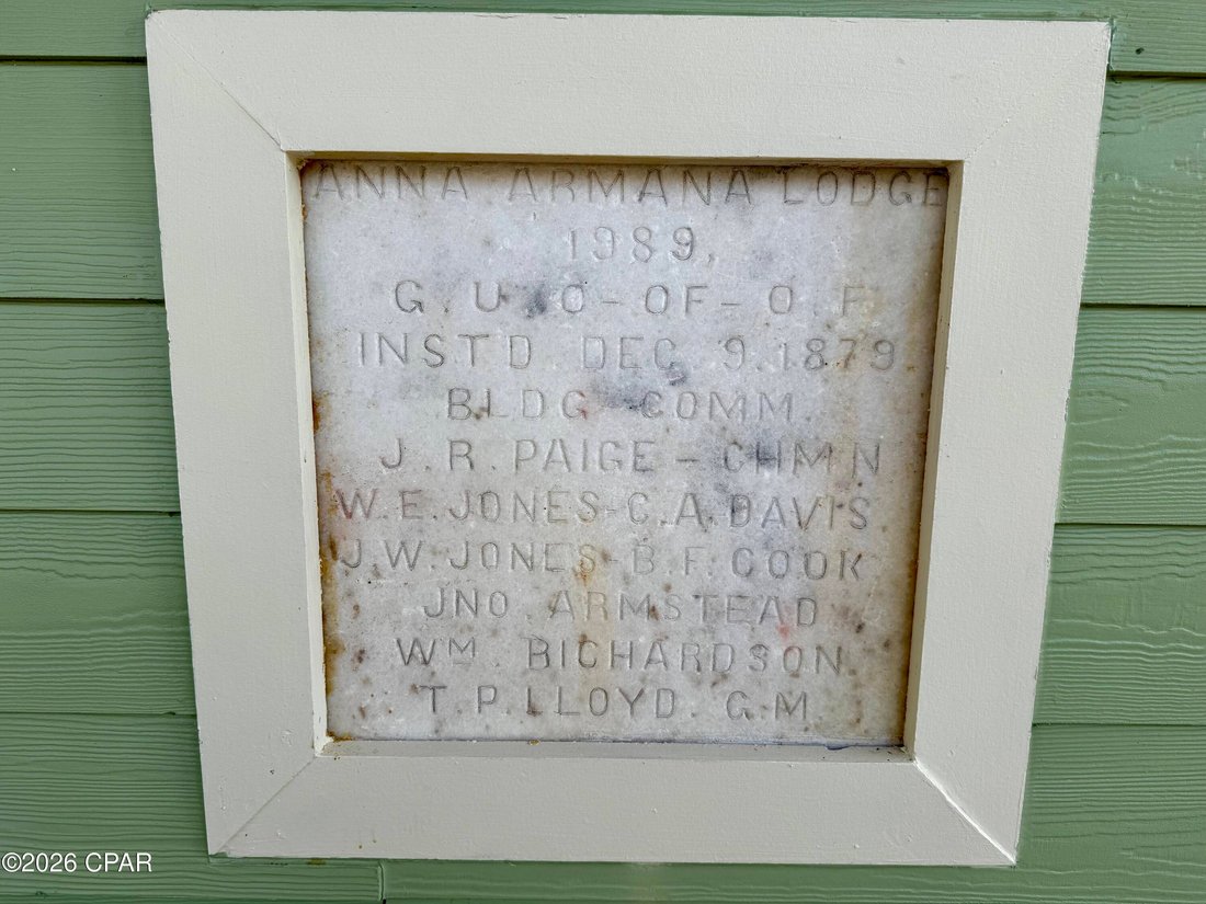 Apalachicola, Florida, United States 3 - 17276681