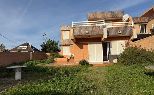 Chalet in Torrevieja, Land Valencia, Spanien 1