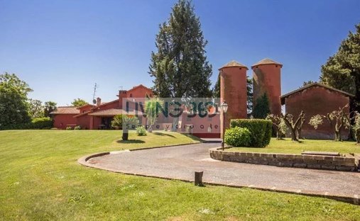 Villa in La Giustiniana, Rome, Italy 1