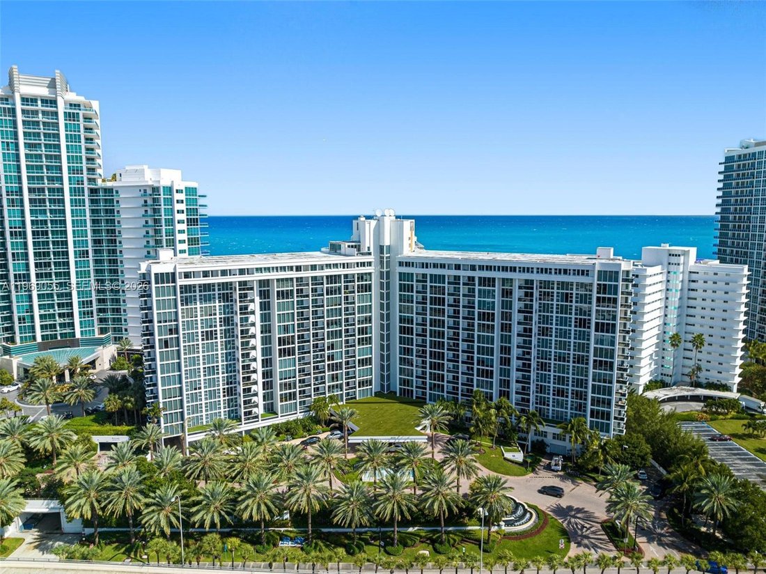 Condo in Bal Harbour, Florida, United States 1 - 17271499