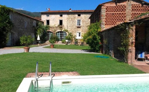 Country House in Center, Capannori, Tuscany 1