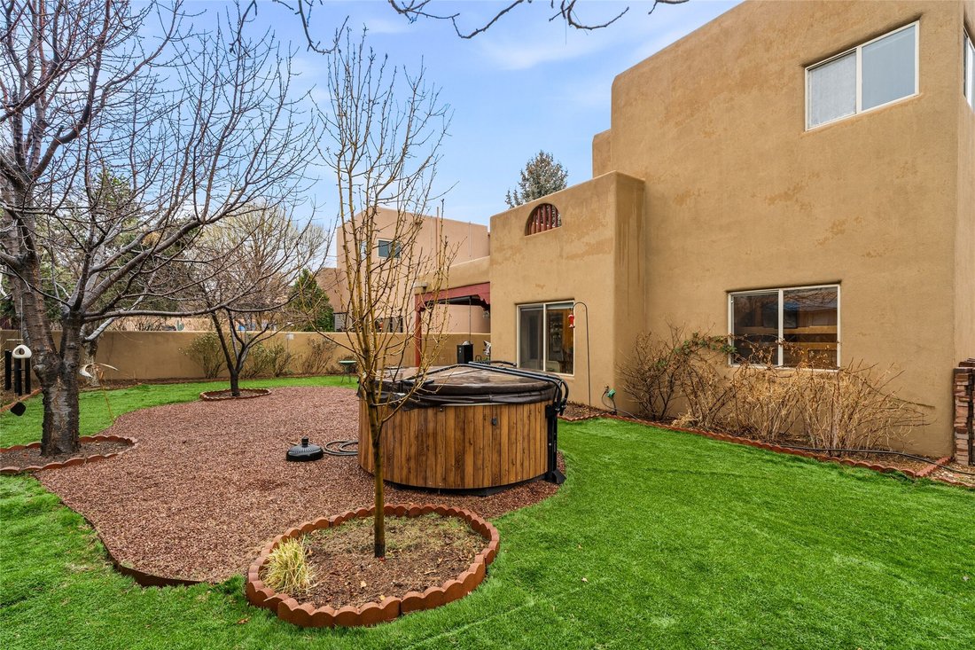 House in Santa Fe, New Mexico, United States 3 - 17267928