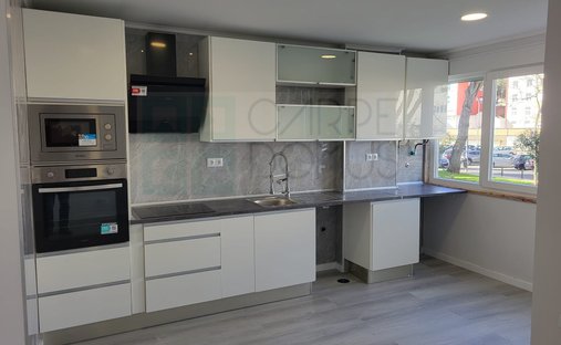 Apartment in Paco de Arcos, Lisbon, Portugal 1