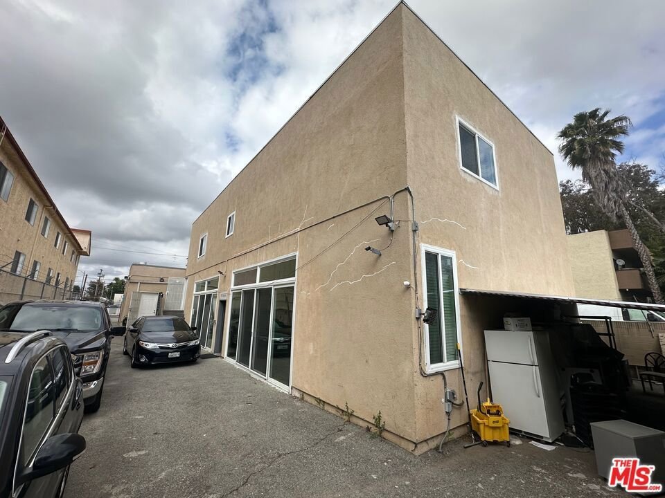 Los Angeles, California, United States 5 - 17269585