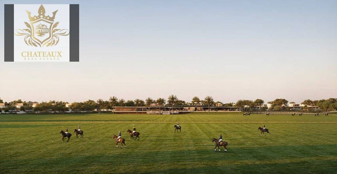 Villa in Dubai, United Arab Emirates 1 - 17268091