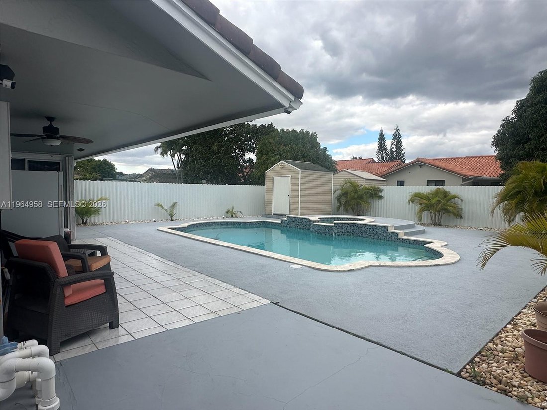 House in Miami, Florida, United States 3 - 17267343