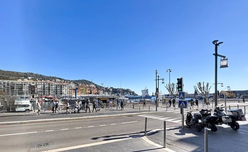 Apartment in Le Port, Nice, France 1