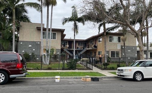 Apartment in Santa Ana, California, United States 1