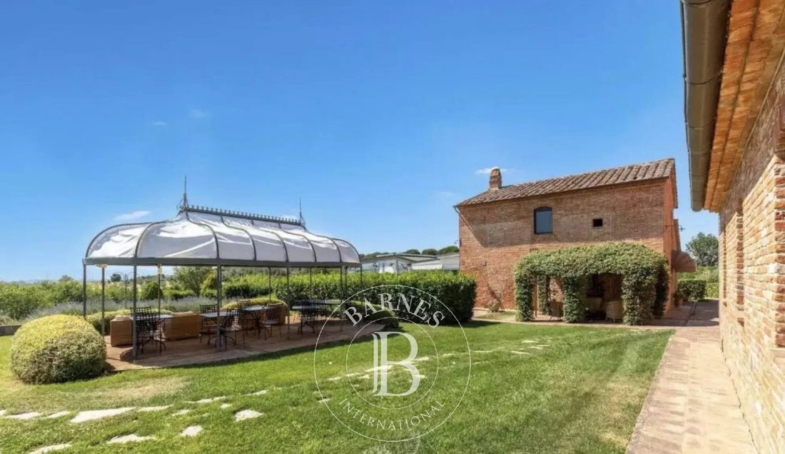 Villa in Castiglione del Lago, Umbria, Italy 4 - 17268343