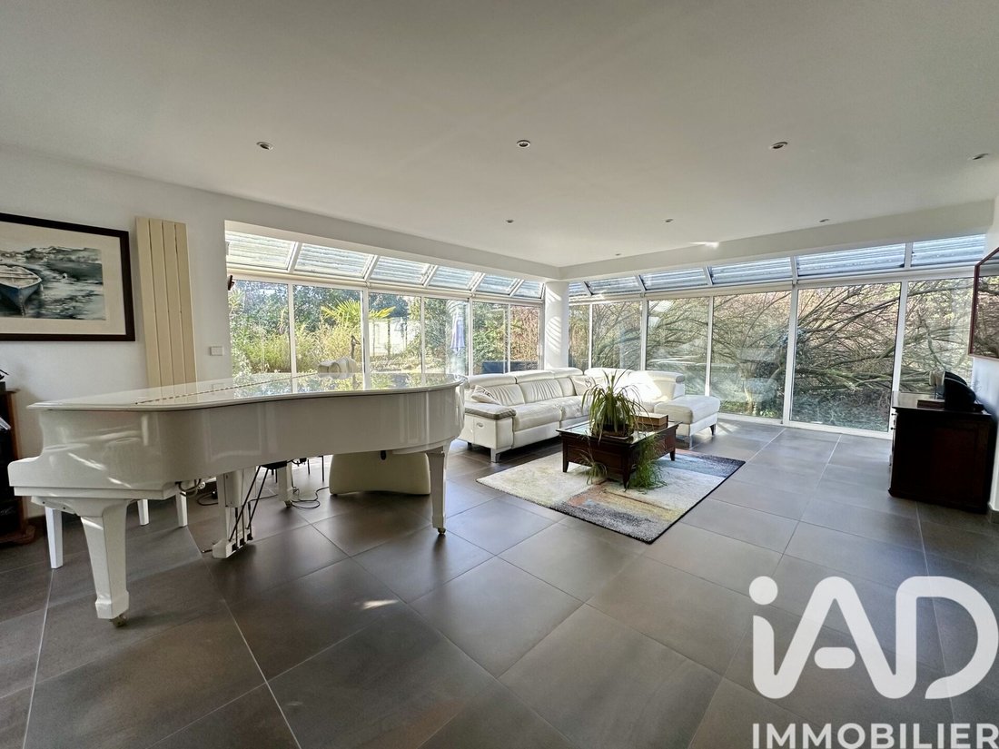 House in Sucy-en-Brie, Ile-de-France, France 4 - 17272460