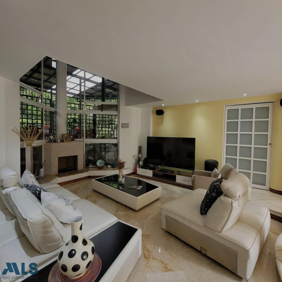 House in Medellín, Antioquia, Colombia 3 - 17267940