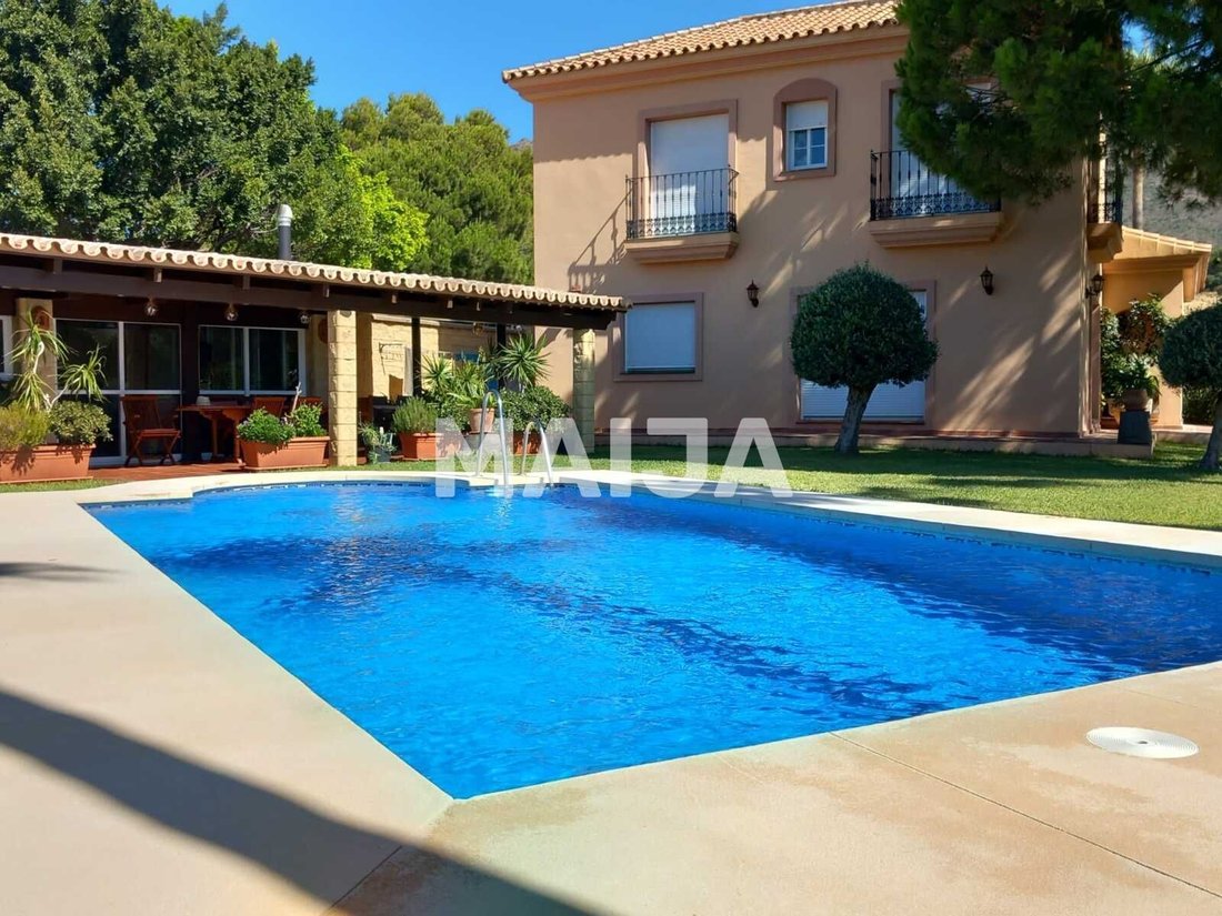 Villa in Estepona, Andalusia, Spain 1 - 17278421