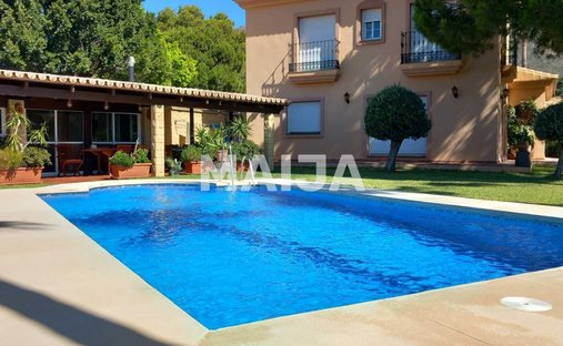 Villa en Estepona, Andalucía, España 1