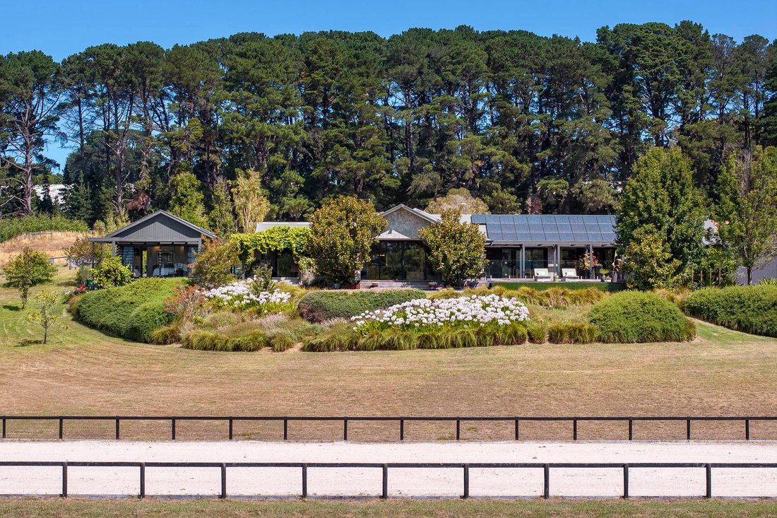 Red Hill South, Victoria, Australia 4 - 17280014