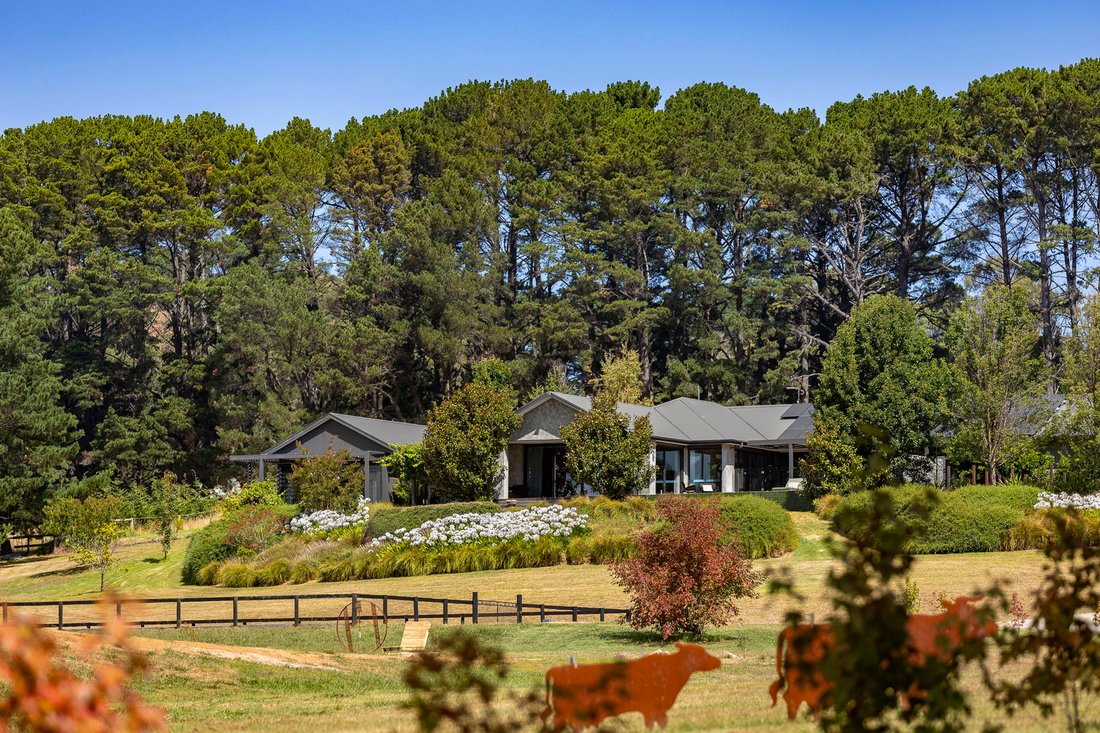 Red Hill South, Victoria, Australia 3 - 17280014