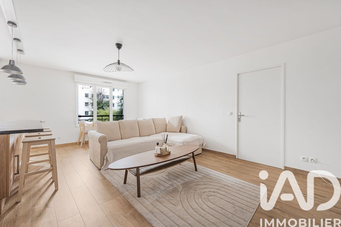 Apartment in Centre Ville, Suresnes, France 3 - 17278182