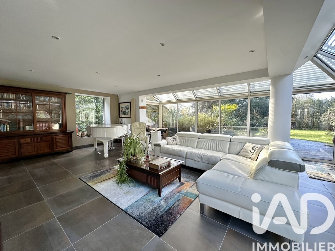House in Sucy-en-Brie, Ile-de-France, France 2 - 17272460