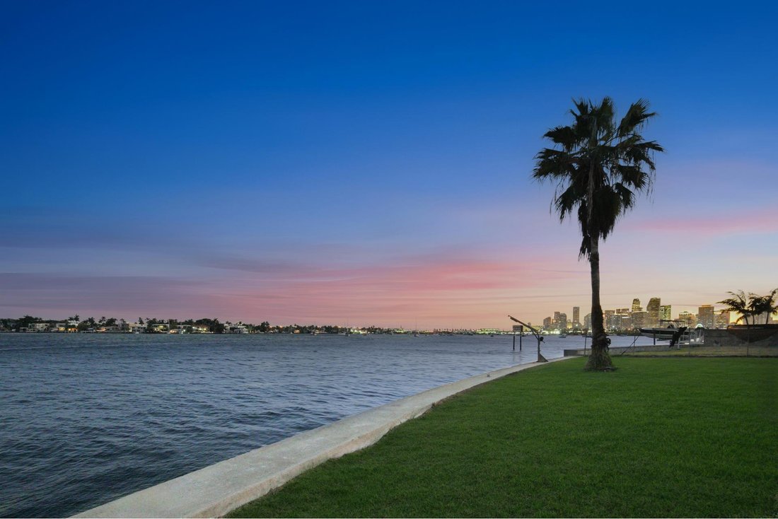Land in Miami, Florida, United States 5 - 14983483