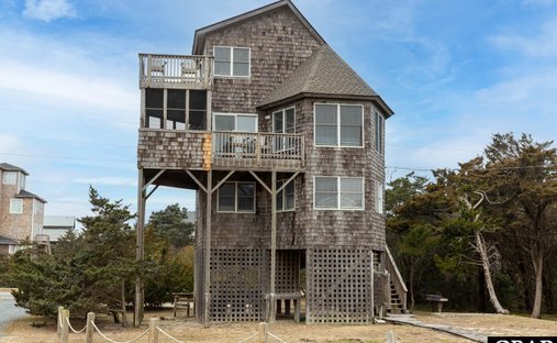 House in Avon, North Carolina, United States 1
