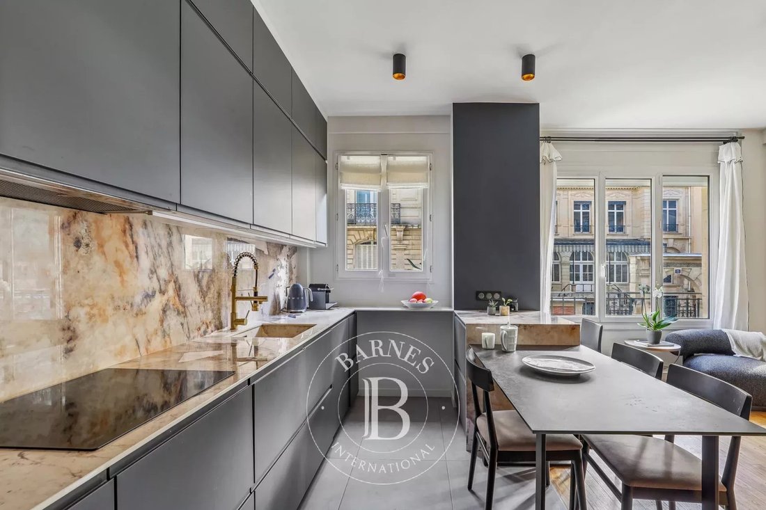 Appartement à Saint Placide, Paris 6e Arrondissement, Paris 2 - 17273262