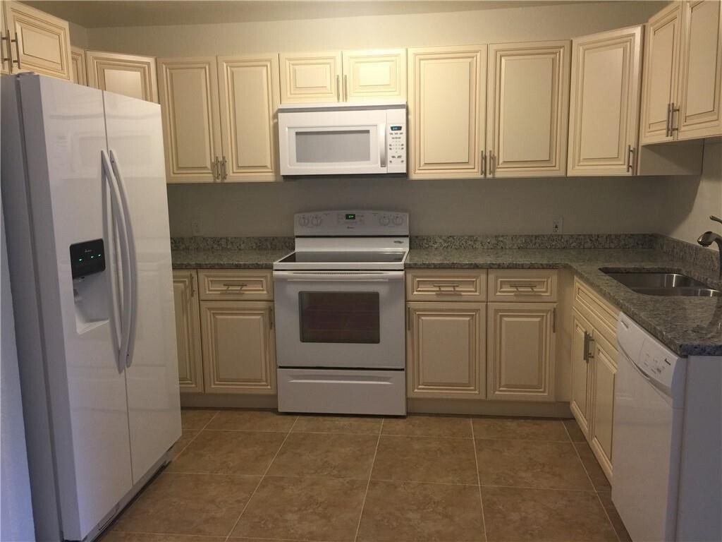 Coral Springs, Florida, United States 5 - 16634027