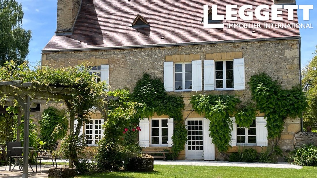 House in Arrondissement of Sarlat-la-Canéda, Nouvelle-Aquitaine, France 1 - 15850795
