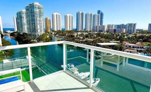 Condo in Sunny Isles Beach, Florida, United States 1