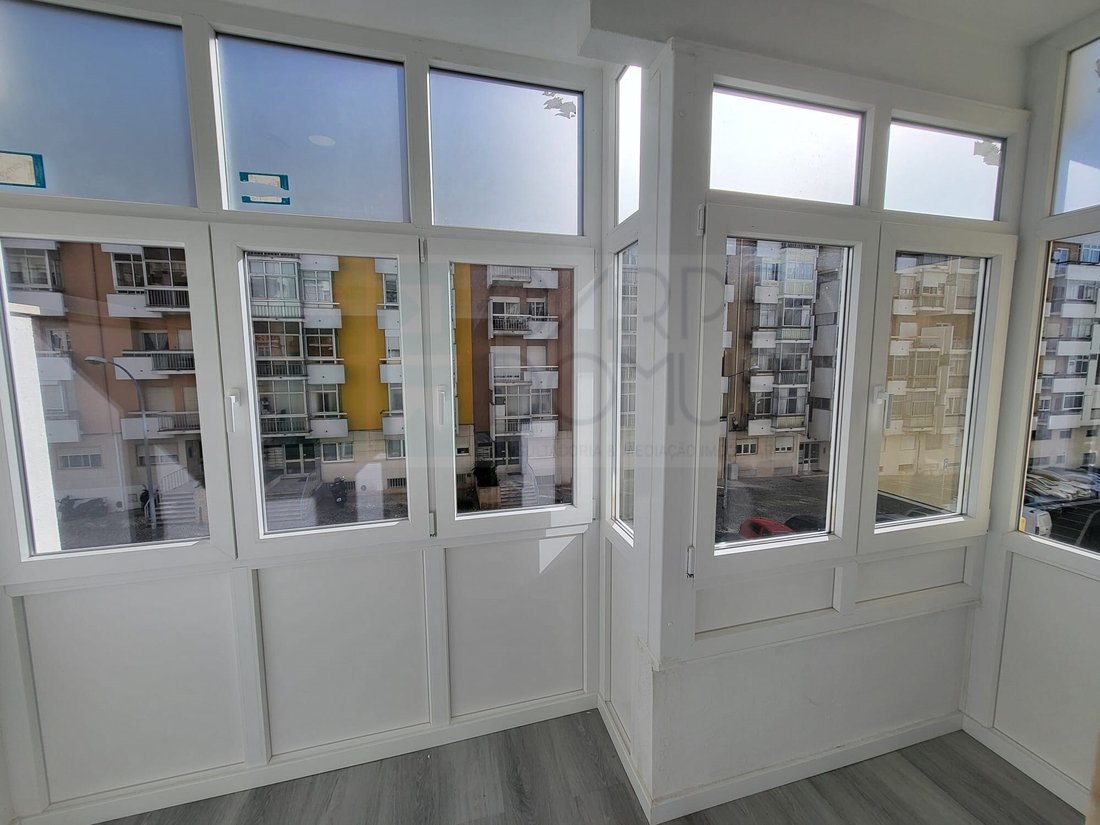 Apartment in Paco de Arcos, Lisbon, Portugal 3 - 17273549