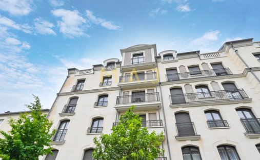 Apartment in Ledru Rollin, Le Perreux-sur-Marne, France 1