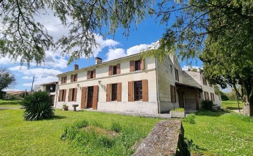 Casa en Centre, Saintes, Francia 1