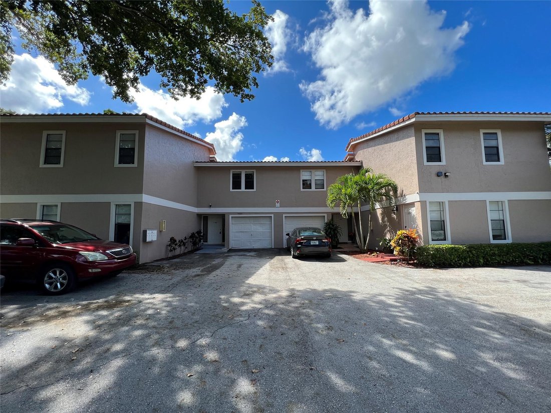 Coral Springs, Florida, United States 1 - 16634027