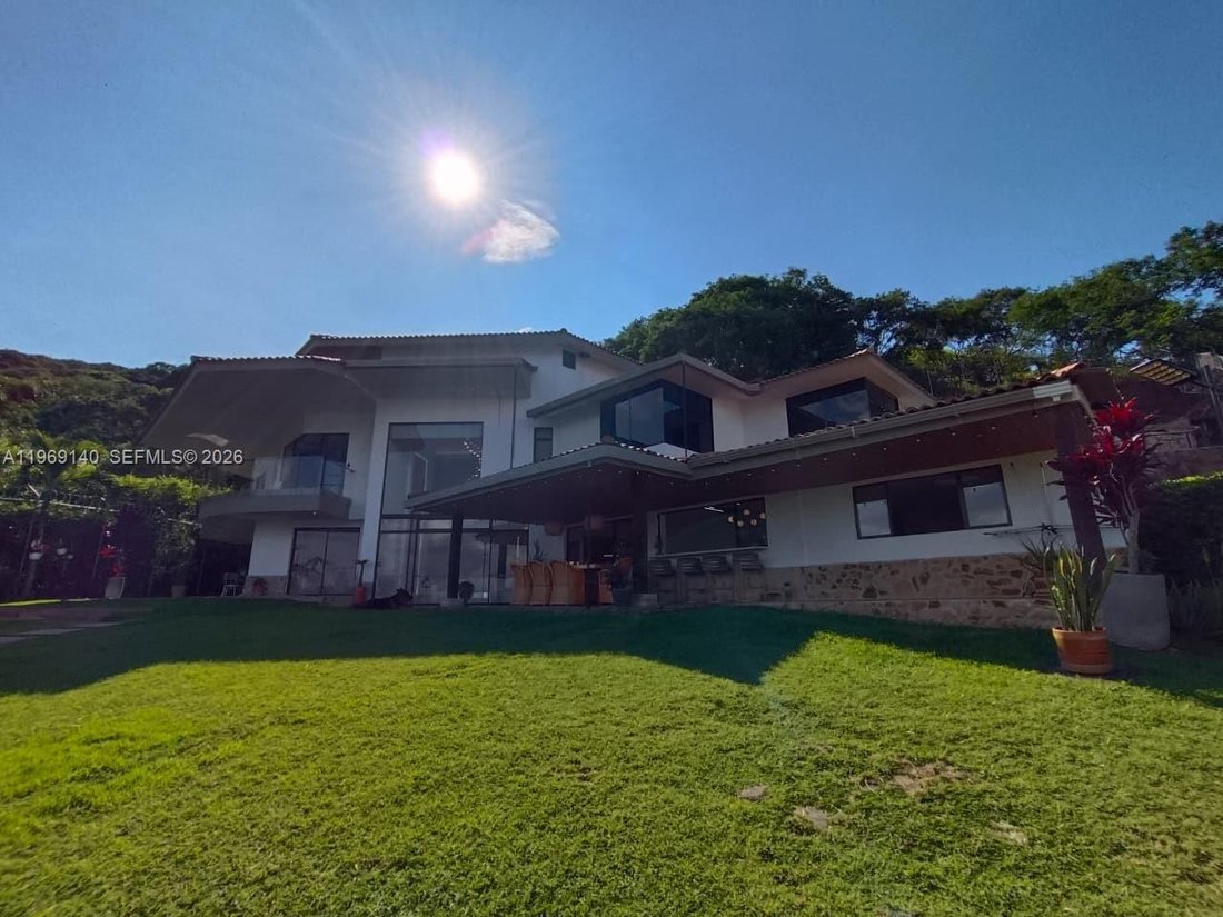 House in Cali, Yumbo, Colombia 2 - 17269667