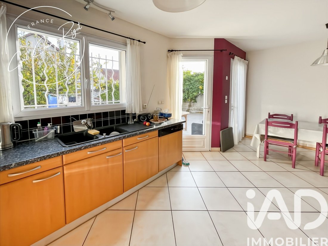 House in Bois Saint Denis, Tremblay-en-France, France 5 - 17278189