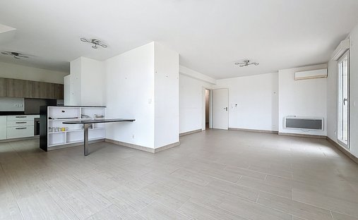 Apartment in Saint Marthe, Marseille, Provence-Alpes-Côte d'Azur 1