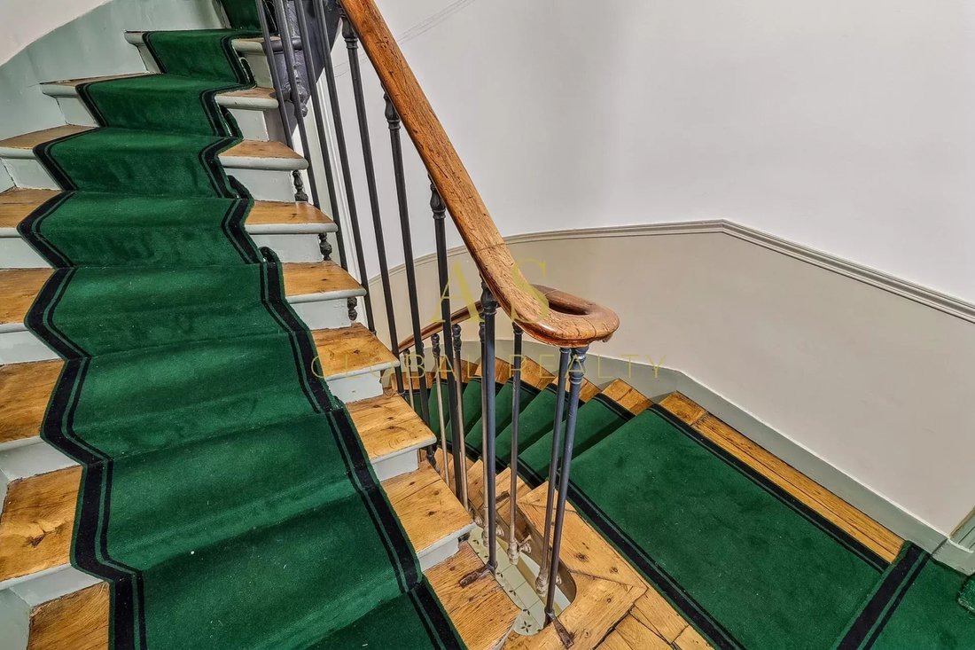 Apartment in Gros Caillou, Paris 7e Arrondissement, Paris 4 - 17274515