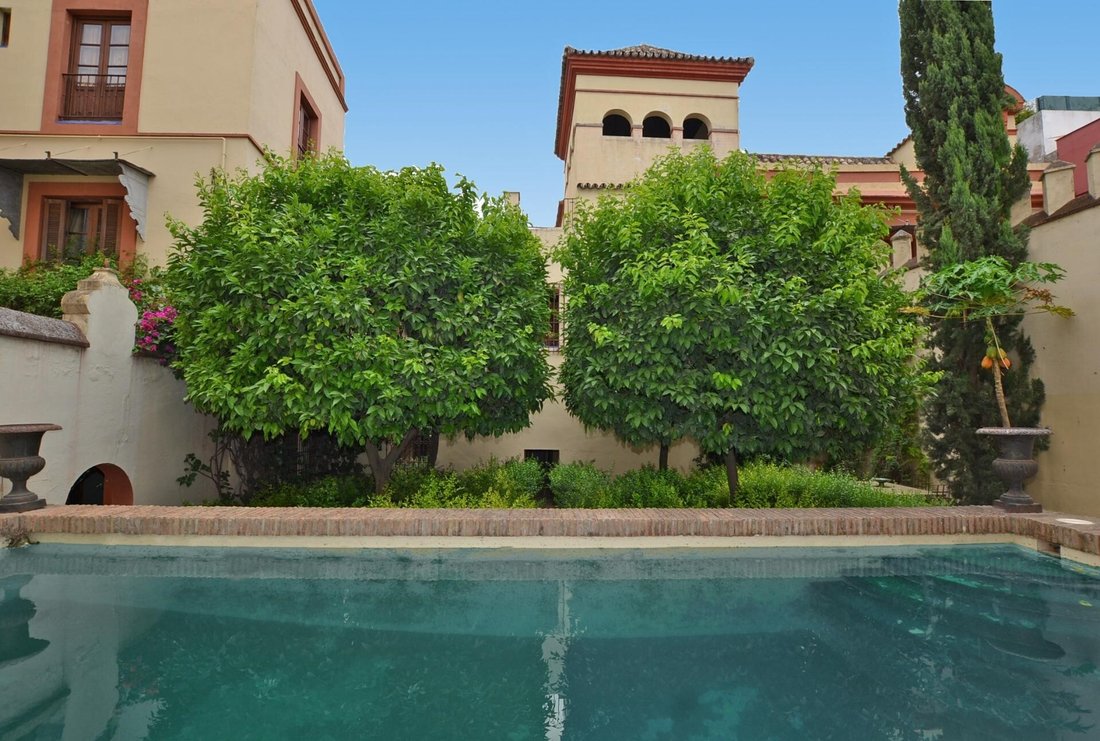 Villa in Casco Antiguo, Seville, Spain 2 - 17273603