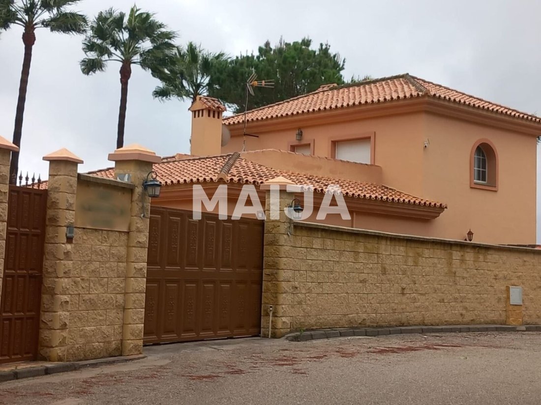 Villa in Estepona, Andalusia, Spain 4 - 17278421
