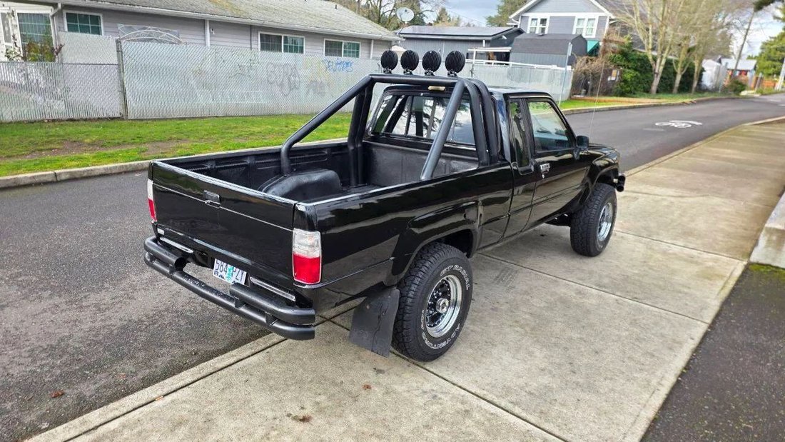 Pickup in Portland, OR, United States 5 - 17271740