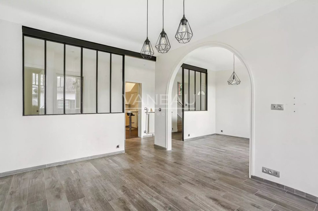 House in Sceaux, Ile-de-France, France 2 - 17268534