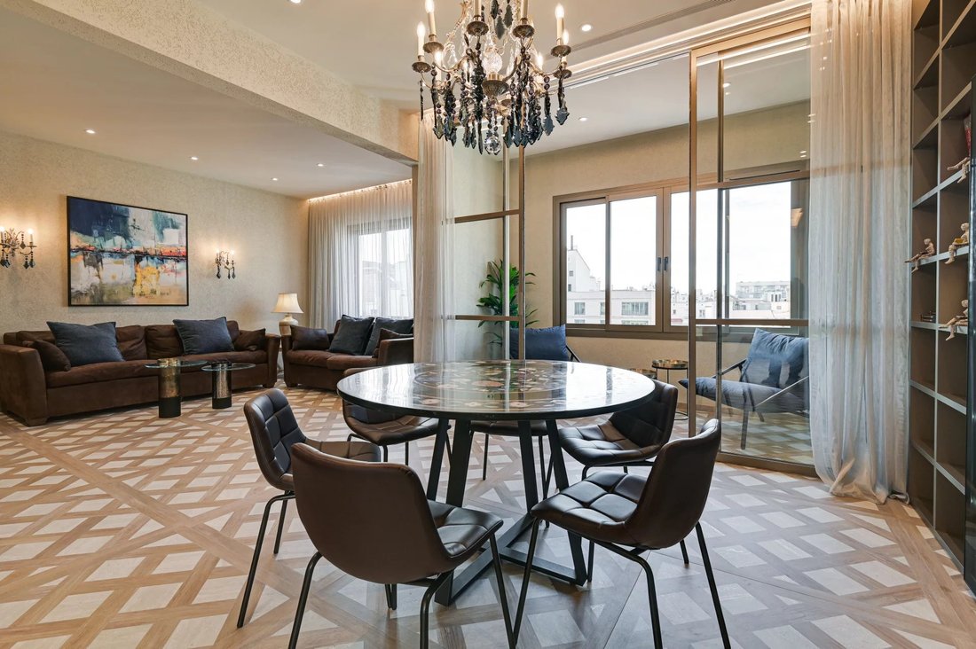 Apartment in Eixample, Barcelona, Spain 4 - 17268397