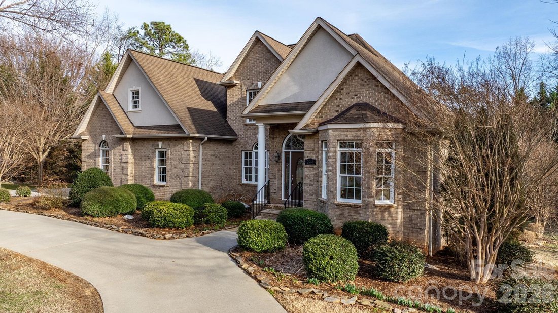 House in Newton, North Carolina, United States 2 - 17268440