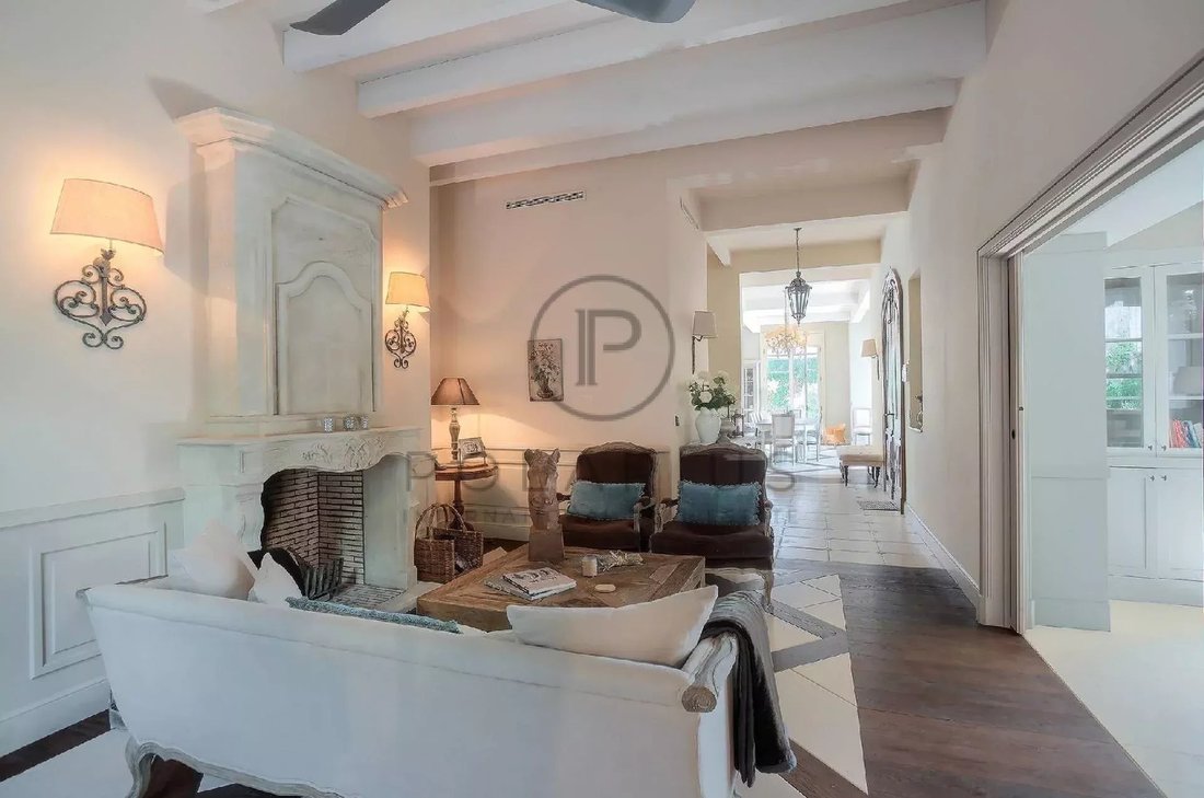 Villa in Antibes, Provence-Alpes-Côte d'Azur, France 4 - 17274914