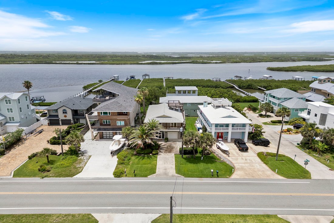 New Smyrna Beach, Florida, United States 2 - 17272883