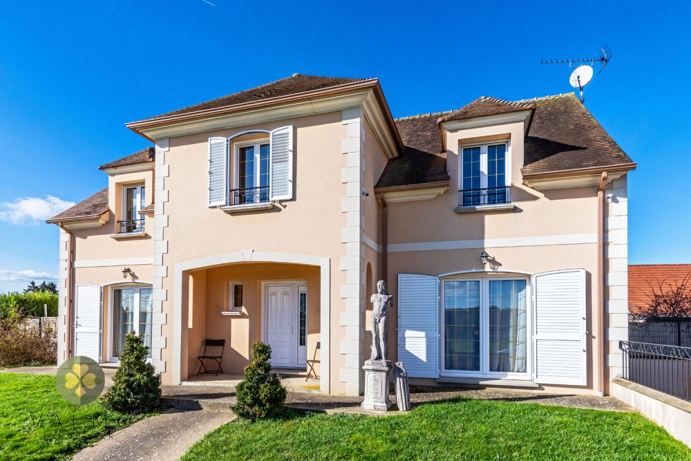 House in Tacoignieres, Ile-de-France, France 1 - 16334573