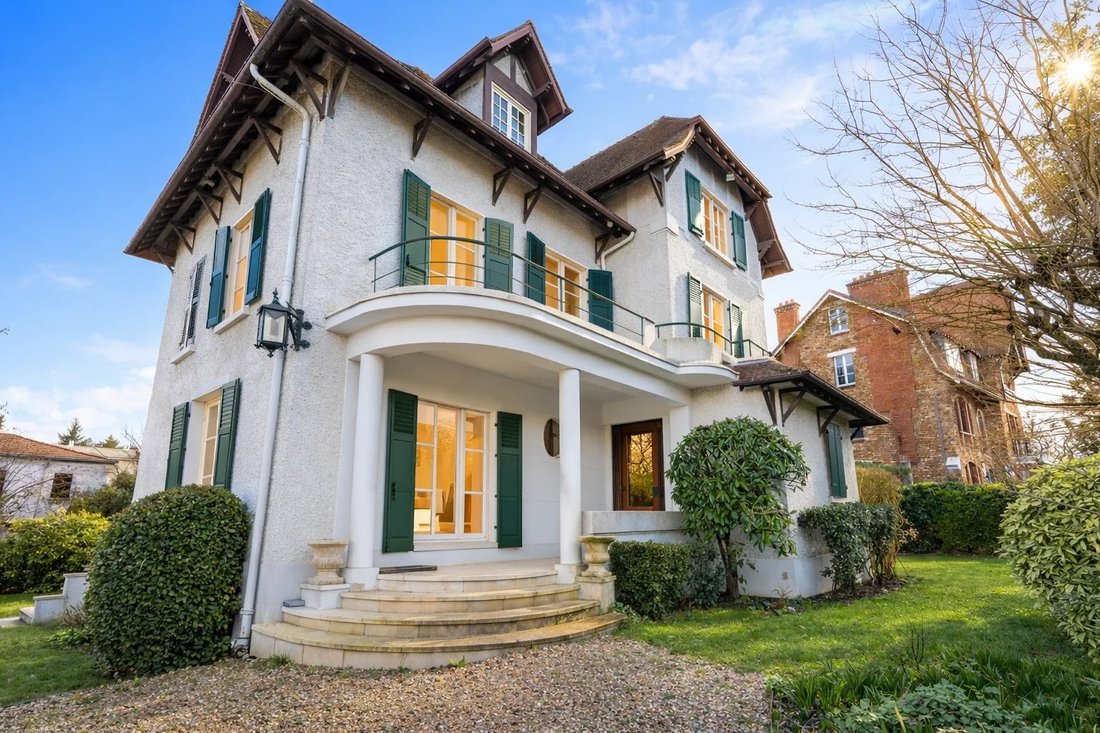 Villa in Plateau Thery-Centre Ancien, Vaucresson, France 2 - 17268219