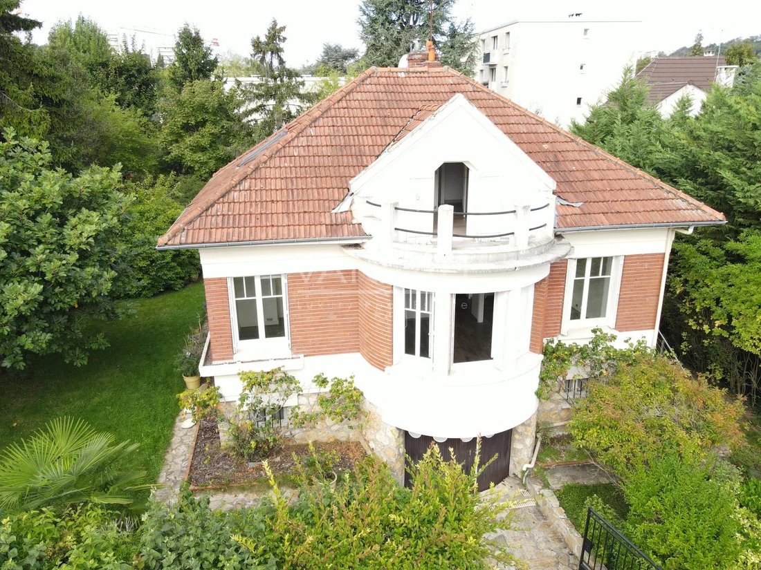 House in Sceaux, Ile-de-France, France 1 - 17268534