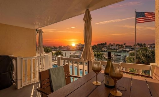 Townhouse in St. Petersburg, Florida, United States 1