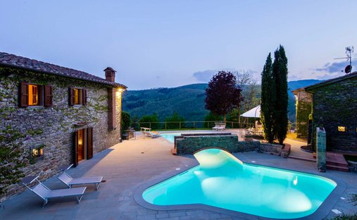 Casa di campagna a Stia, Toscana, Italia 1