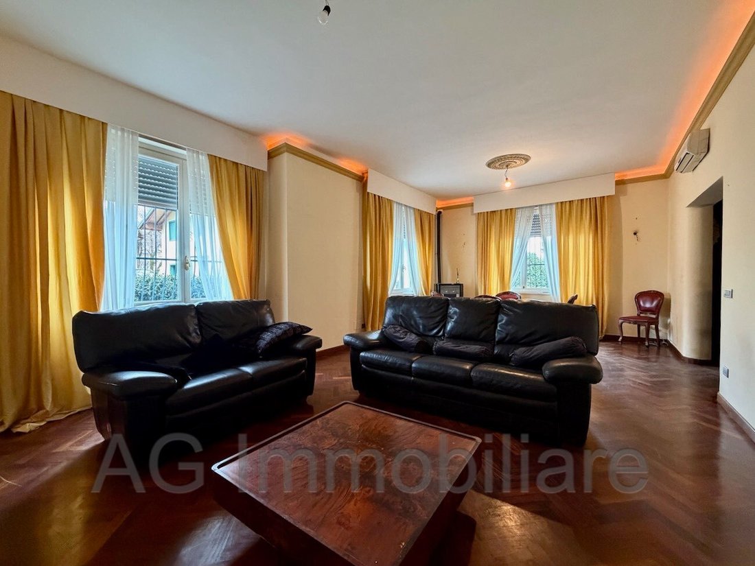 Villa in Verbania, Piedmont, Italy 4 - 17273249